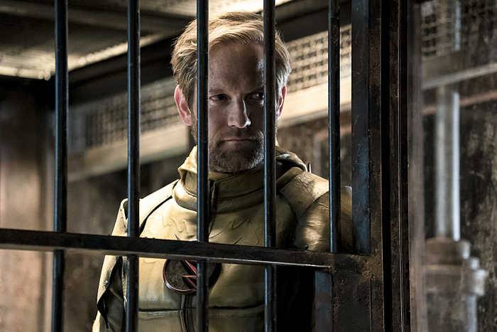 The Flash -- " Flashpoint" -- Image: FLA301b_0135b.jpg -- Pictured: Matthew Letscher as Eobard Thawne -- Photo: Katie Yu/The CW -- ÃÂ© 2016 The CW Network, LLC. All rights reserved.