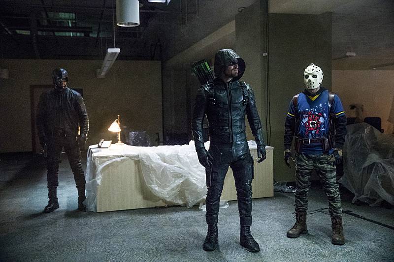 Arrow -- "What We Leave Behind" -- Image AR509b_0512b.jpg -- Pictured (L-R): David Ramsey as John Diggle/Spartan, Stephen Amell as Oliver Queen/The Green Arrow and Rick Gonzalez as Rene Ramirez/Wild Dog -- Photo: Jack Rowand/The CW -- ÃÂ© 2016 The CW Network, LLC. All Rights Reserved.