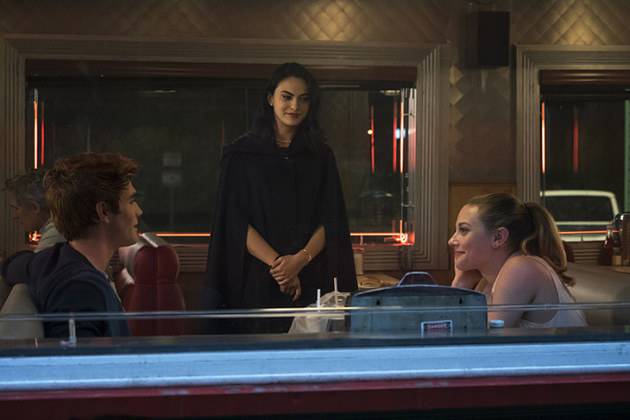 Riverdale -- "Pilot" -- Image Number:RVD101g_0050.jpg -- Pictured (L-R): KJ Apa as Archie, Camila Mendes as Veronica and Lili Reinhart as Betty -- Photo: Katie Yu/The CW -- ÃÂ© 2016 The CW Network. All Rights Reserved.