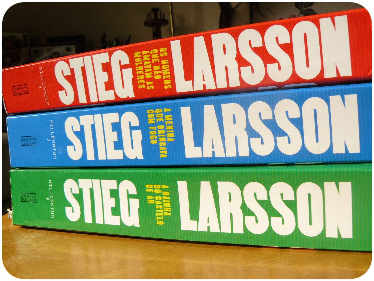 Viúva de Stieg Larsson quer concluir livro da série “Millenium”