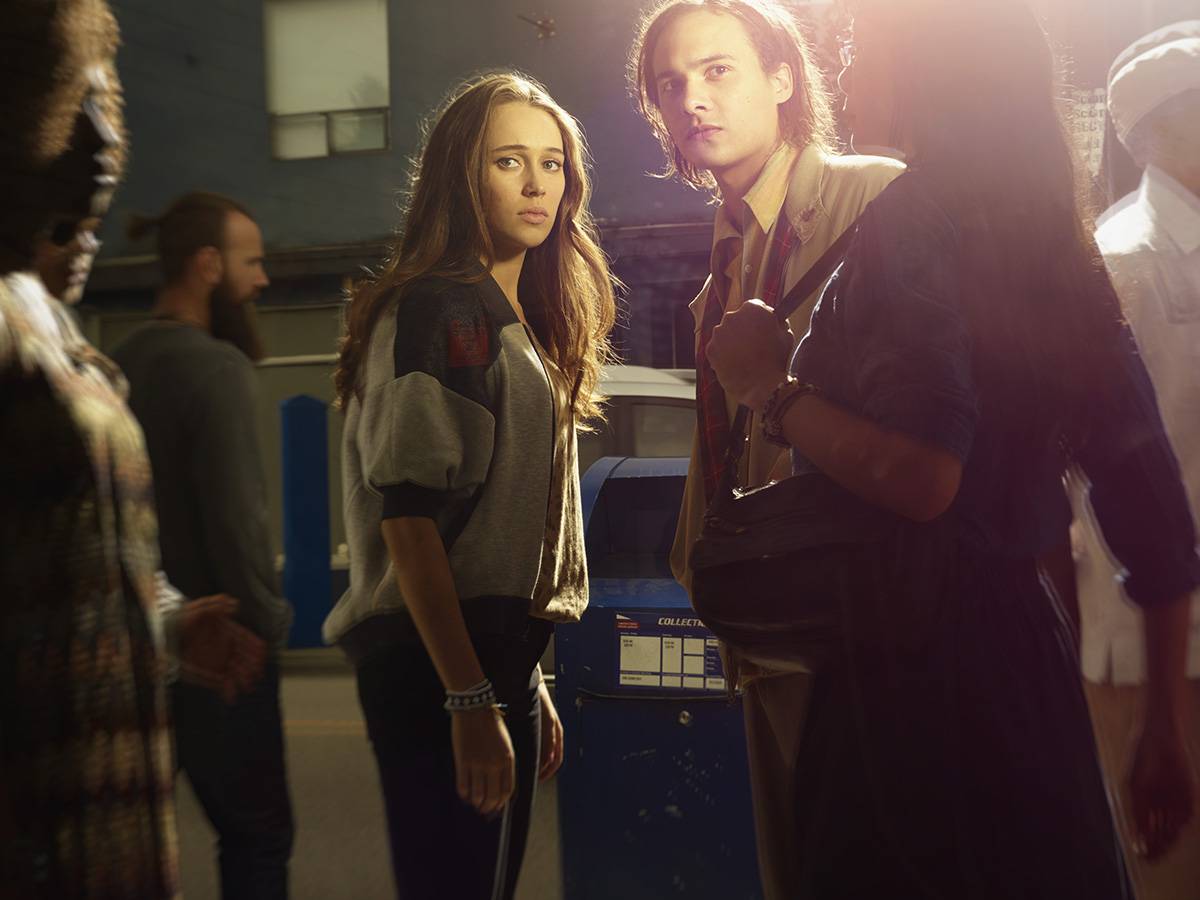 Alycia Debnam Carey as Alicia  and Frank Dillane as Nick - Fear the Walking Dead _ Season 1, Gallery - Photo Credit: Frank Ockenfels 3/AMC