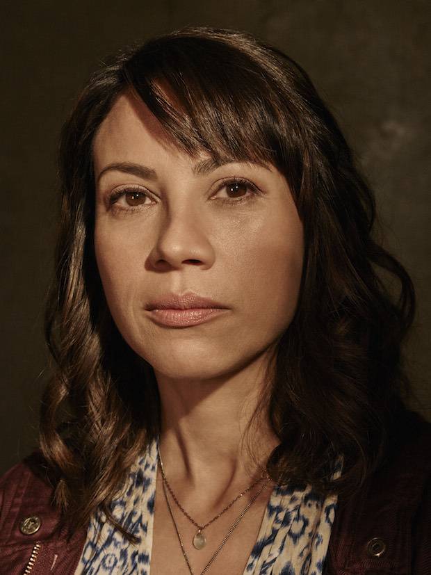 Elizabeth Rodriguez as Liza - Fear The Walking Dead _ Season 1, Gallery - Photo Credit: Frank Ockenfels 3/AMC
