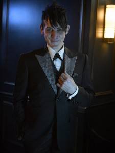 Robin-Lord-Taylor-As-Oswald-CobblepotThe-Penguin-in-Gotham-Season-2