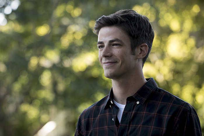 The Flash -- "Flashpoint" -- Image: FLA301a_0032b.jpg -- Pictured: Grant Gustin as Barry Allen -- Photo: Katie Yu/The CW -- ÃÂ© 2016 The CW Network, LLC. All rights reserved.