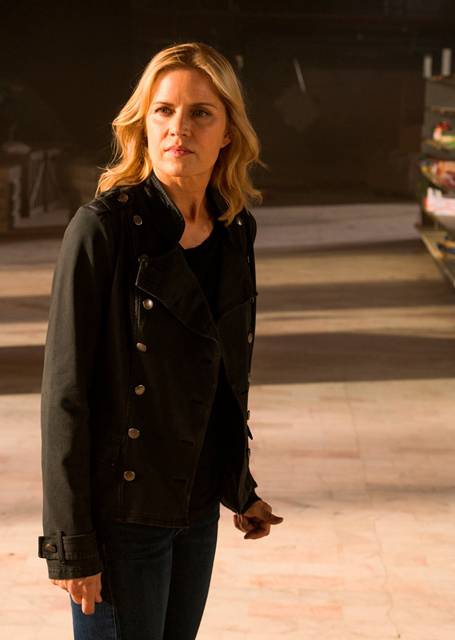 Kim Dickens as Madison Clark - Fear the Walking Dead _ Season 2, Episode 12 - Photo Credit: Richard Foreman Jr/AMC