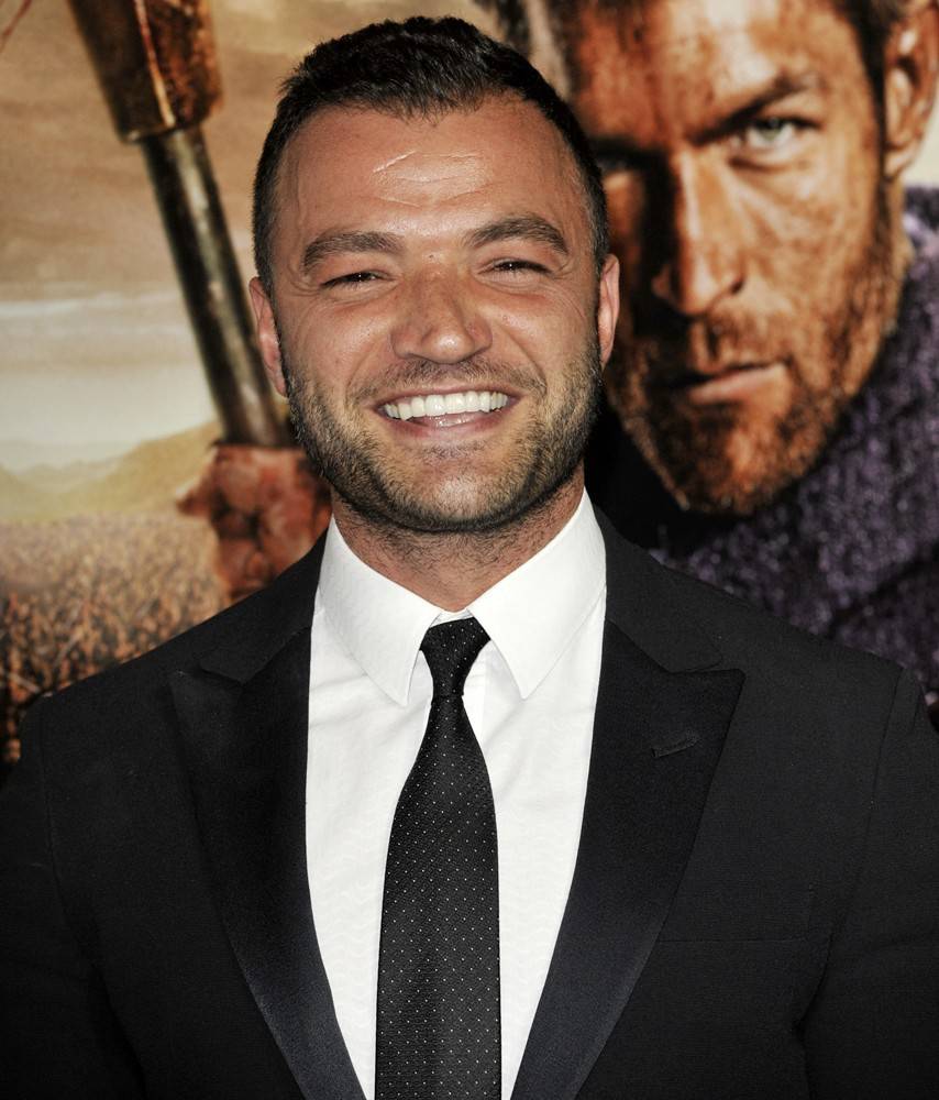 nick-tarabay-premiere-spartacus-war-of-the-damned-01