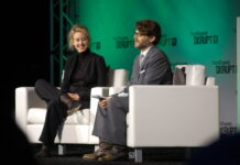 Elizabeth Holmes provoca expectativa para documentário de Nathan Fielder na A24 Elizabeth Holmes durante entrevista no evento TechCrunch Disrupt em 2014. Foto: Kevin Krejci / CC BY 2.0